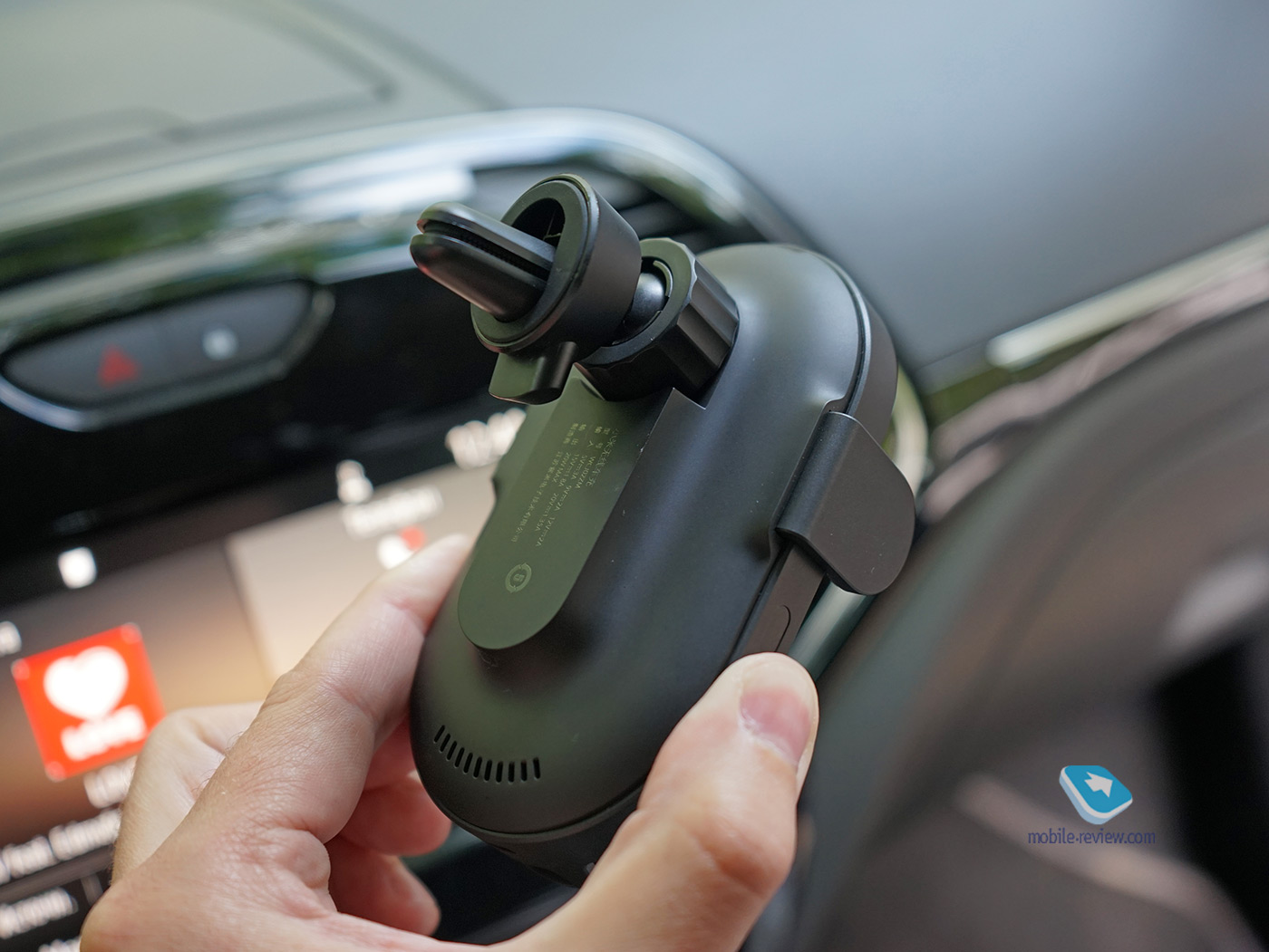 Держатель с беспроводной зарядкой Xiaomi Wireless Car Charger 20W