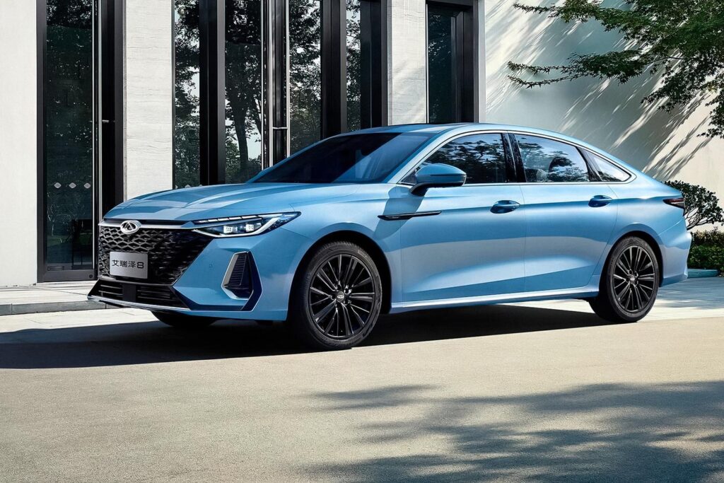 Chery Arrizo 8