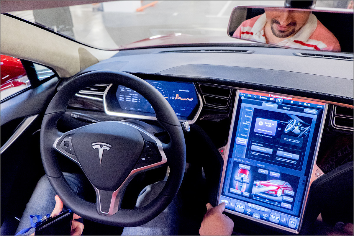 Полный обзор электромобиля Tesla: характеристики и отзывы