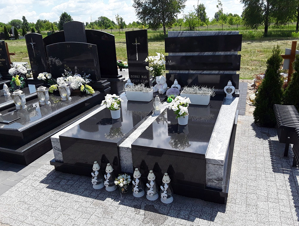 Гранитные комплексы на могилу: Искусство индивидуального дизайна и персонализации