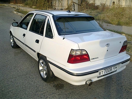 Nexia AT 1996